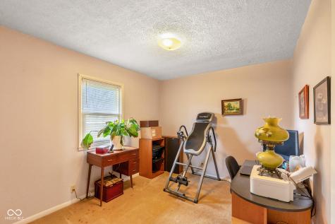 5565 Varna Drive Indianapolis IN 46221
