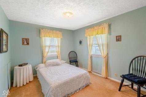 5565 Varna Drive Indianapolis IN 46221
