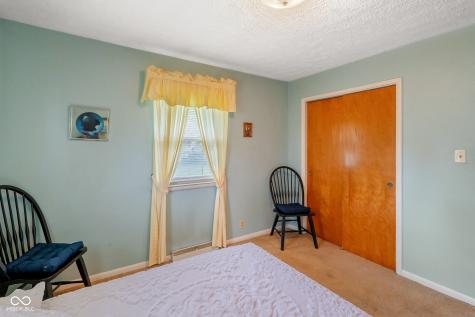 5565 Varna Drive Indianapolis IN 46221