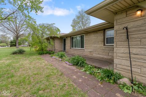 5565 Varna Drive Indianapolis IN 46221