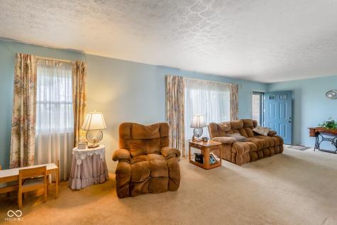 5565 Varna Drive Indianapolis IN 46221