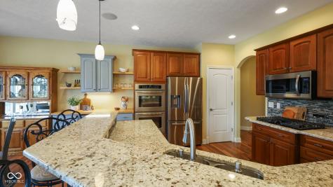 5842 W Boulder Creek Drive New Palestine IN 46163
