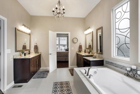 11226 Aviemore Court Zionsville IN 46077