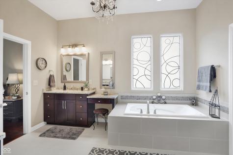 11226 Aviemore Court Zionsville IN 46077