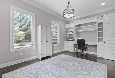 6615 Westminster Drive Zionsville IN 46077