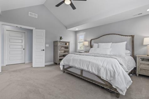6615 Westminster Drive Zionsville IN 46077