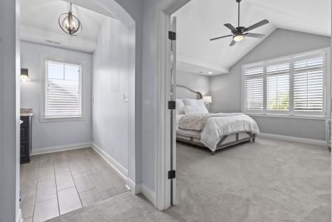 6615 Westminster Drive Zionsville IN 46077