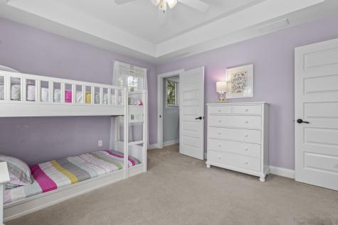 6615 Westminster Drive Zionsville IN 46077