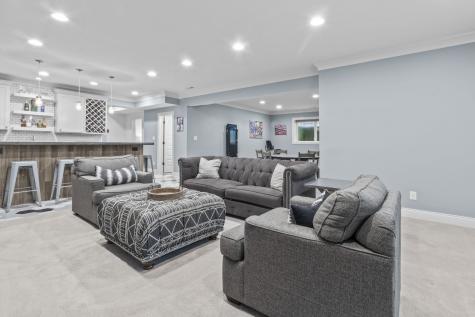 6615 Westminster Drive Zionsville IN 46077
