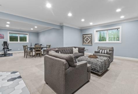 6615 Westminster Drive Zionsville IN 46077