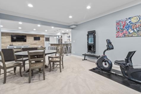 6615 Westminster Drive Zionsville IN 46077