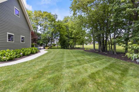 6615 Westminster Drive Zionsville IN 46077
