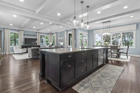 6615 Westminster Drive Zionsville IN 46077