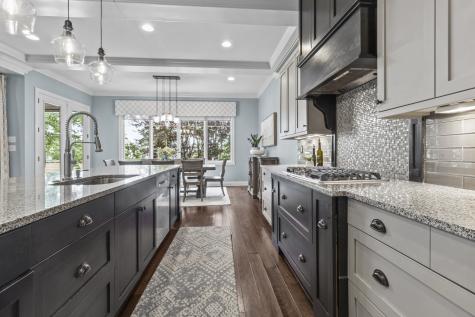 6615 Westminster Drive Zionsville IN 46077