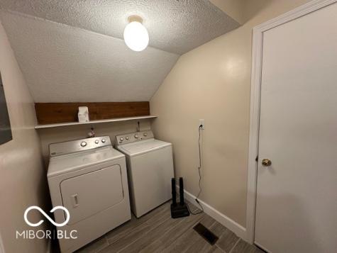 1524 E 83rd Street Indianapolis IN 46240