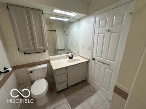 1524 E 83rd Street Indianapolis IN 46240