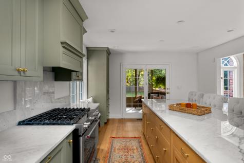 11500 Valley Meadow Drive Zionsville IN 46077