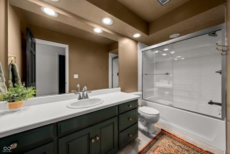 11500 Valley Meadow Drive Zionsville IN 46077