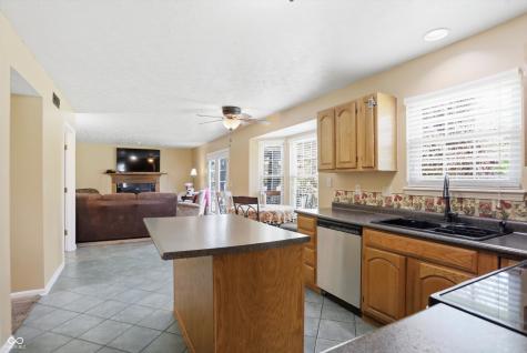 6723 Silver Tree Drive Indianapolis IN 46236