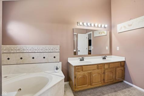 6723 Silver Tree Drive Indianapolis IN 46236