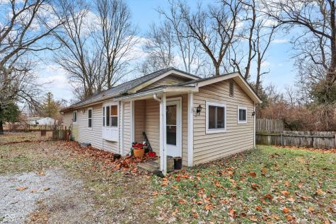 1427 Ruth Drive Indianapolis IN 46240