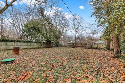 1427 Ruth Drive Indianapolis IN 46240