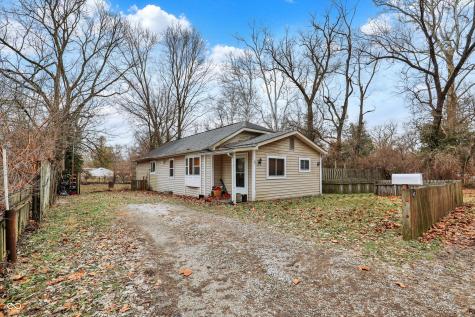 1427 Ruth Drive Indianapolis IN 46240
