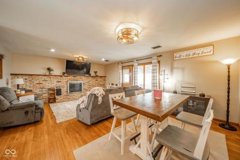 4325 E Maple Manor Parkway Muncie IN 47302