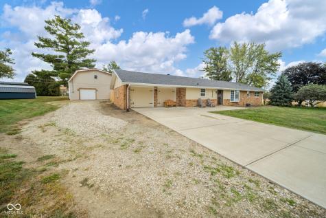 4325 E Maple Manor Parkway Muncie IN 47302