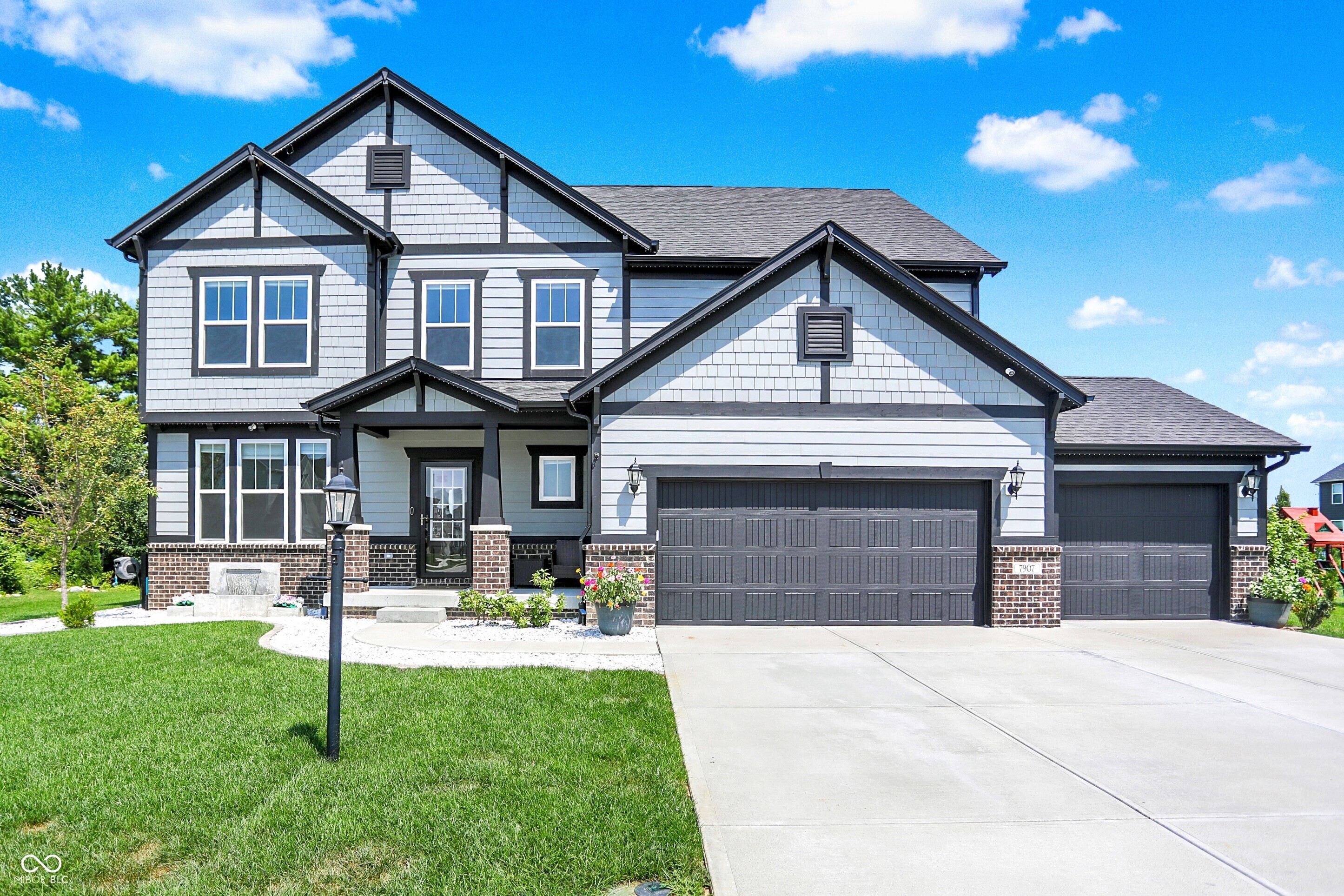 7907 Villa Circle Avon IN 46123