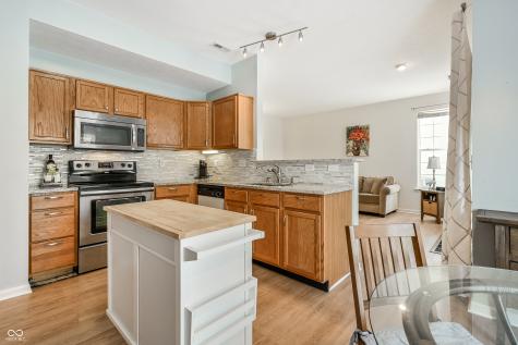 9668 Troon Court Carmel IN 46032