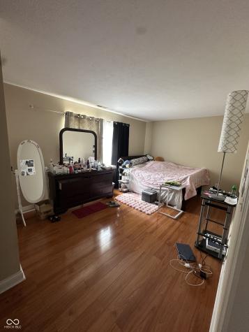 910 Angus Way Indianapolis IN 46217