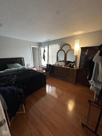 910 Angus Way Indianapolis IN 46217