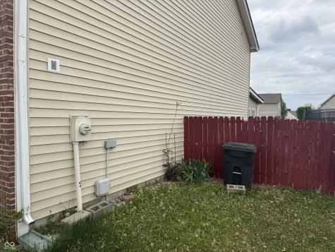 910 Angus Way Indianapolis IN 46217