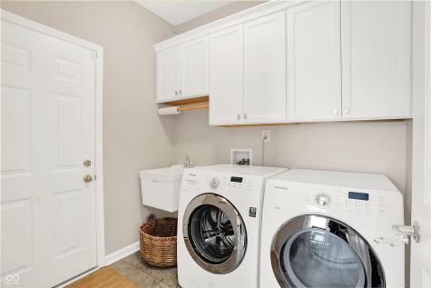 5825 Spruce Knoll Court Indianapolis IN 46220