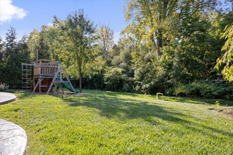 7249 Red Maple Drive Zionsville IN 46077