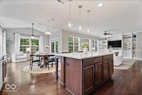 7249 Red Maple Drive Zionsville IN 46077