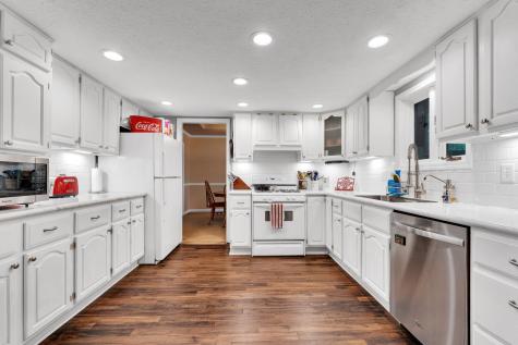 7108 Hickory Road Indianapolis IN 46259
