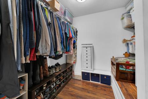 7108 Hickory Road Indianapolis IN 46259