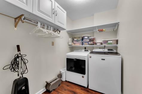 7108 Hickory Road Indianapolis IN 46259