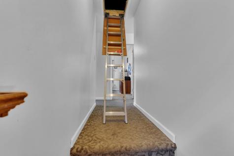 7108 Hickory Road Indianapolis IN 46259