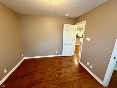 8566 Captain Drive Avon IN 46123