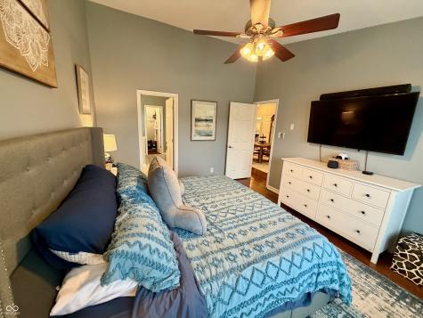 8566 Captain Drive Avon IN 46123