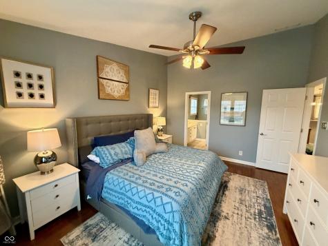 8566 Captain Drive Avon IN 46123