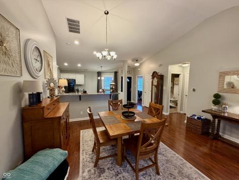 8566 Captain Drive Avon IN 46123