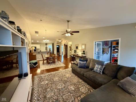 8566 Captain Drive Avon IN 46123