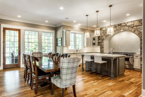 9162 Pleasant View Lane Zionsville IN 46077