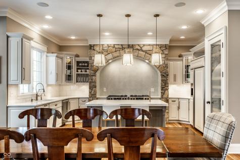 9162 Pleasant View Lane Zionsville IN 46077