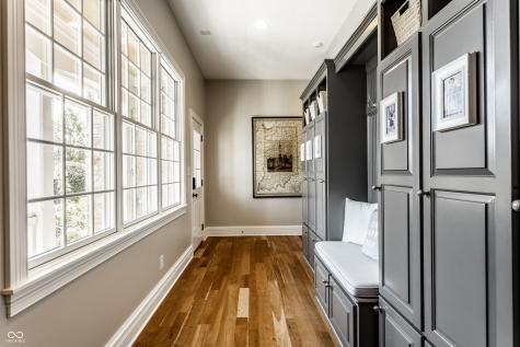 9162 Pleasant View Lane Zionsville IN 46077