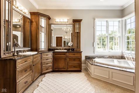 9162 Pleasant View Lane Zionsville IN 46077